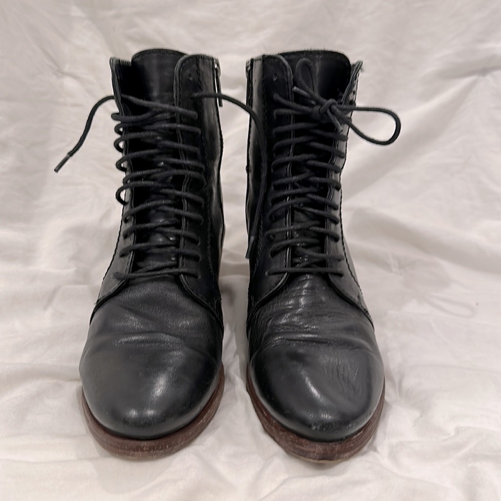 KBD Black Heeled Boot Leather